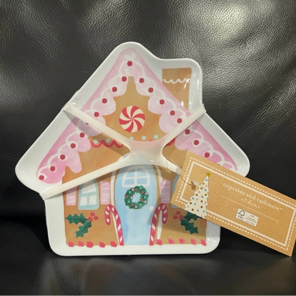 CUPCAKES & CASHMERE Holly Jolly Gingerbread House Figural Appetizer Plates (4)